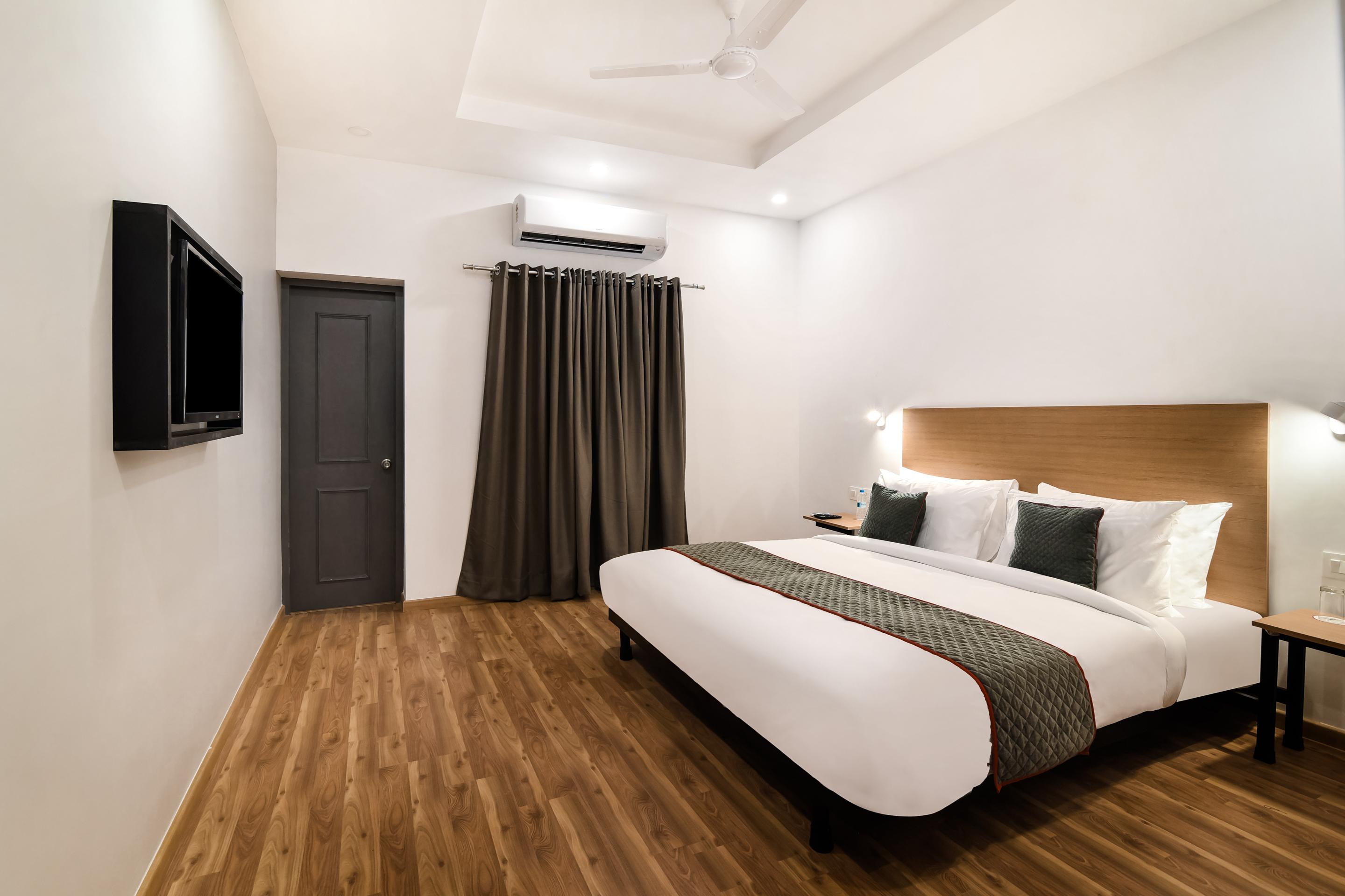 Oyo Townhouse 091 Nungambakkam Hotel Ченай Екстериор снимка