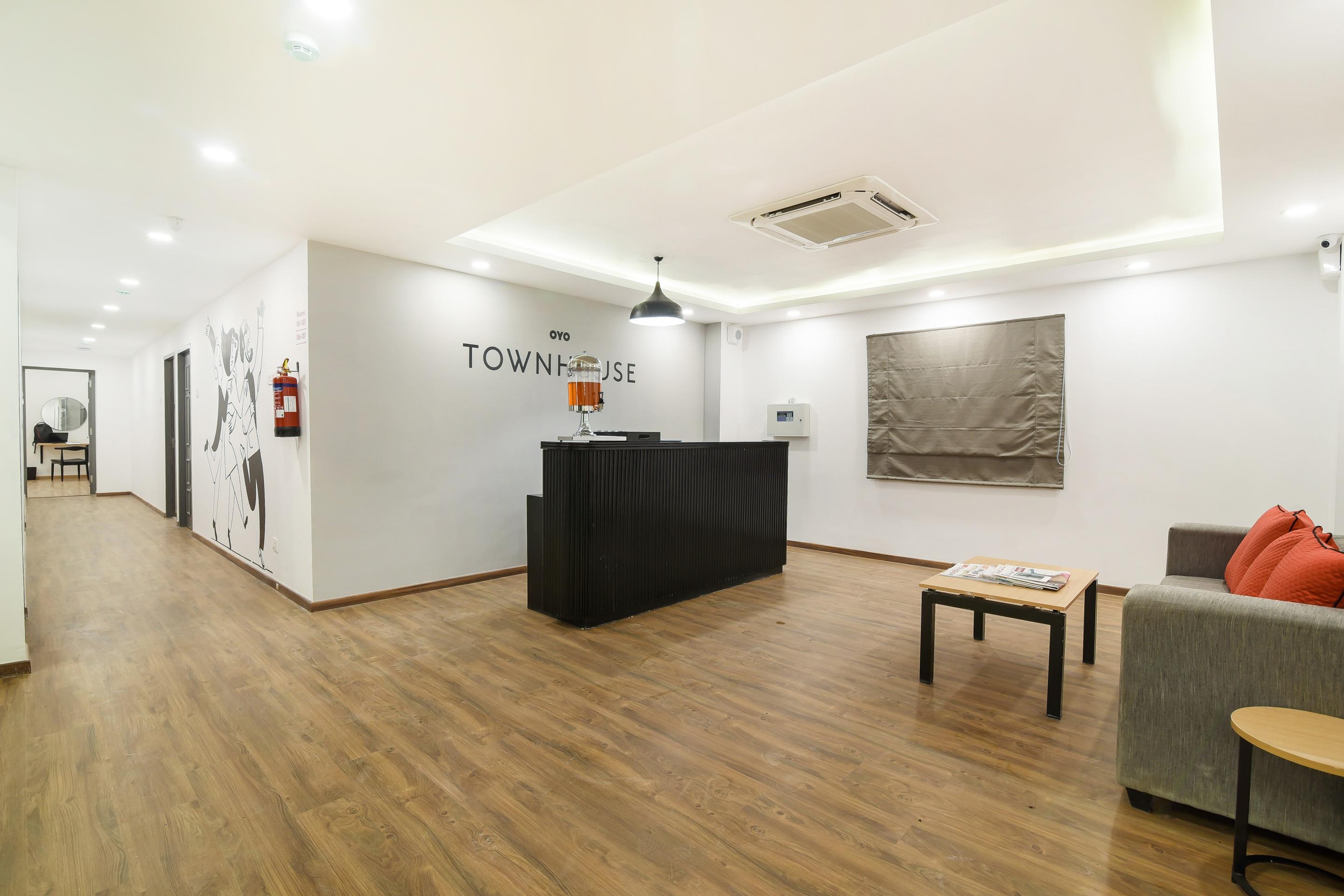 Oyo Townhouse 091 Nungambakkam Hotel Ченай Екстериор снимка