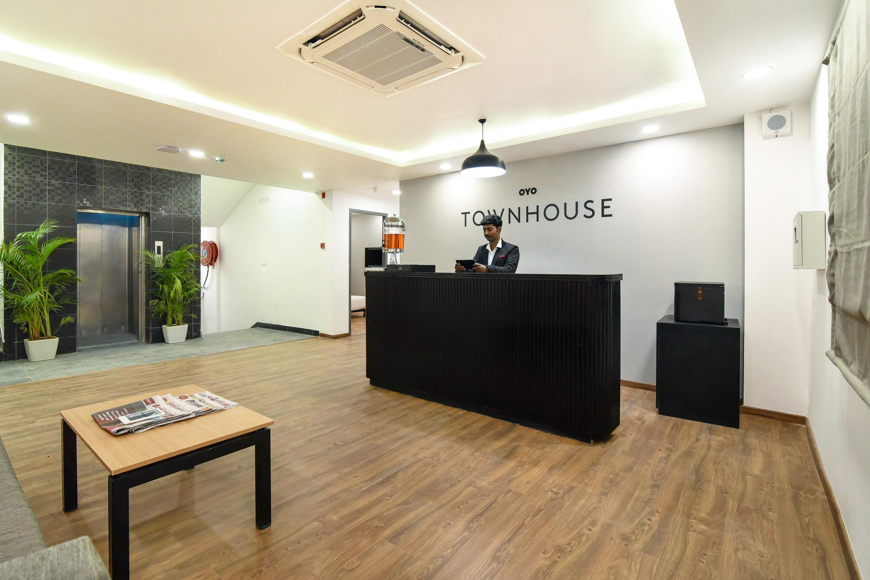 Oyo Townhouse 091 Nungambakkam Hotel Ченай Екстериор снимка