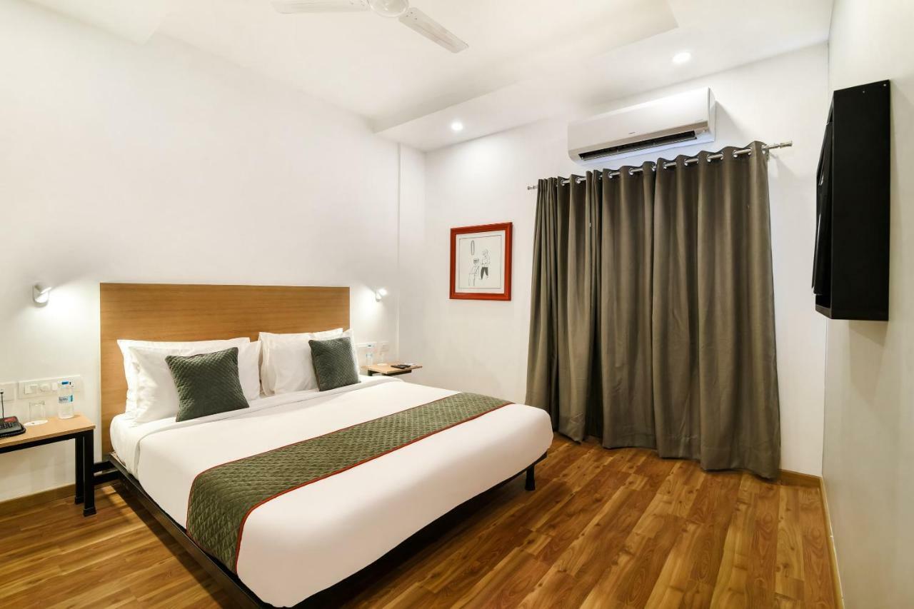 Oyo Townhouse 091 Nungambakkam Hotel Ченай Екстериор снимка