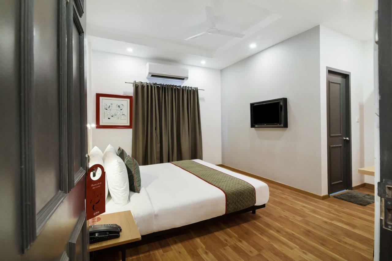 Oyo Townhouse 091 Nungambakkam Hotel Ченай Екстериор снимка