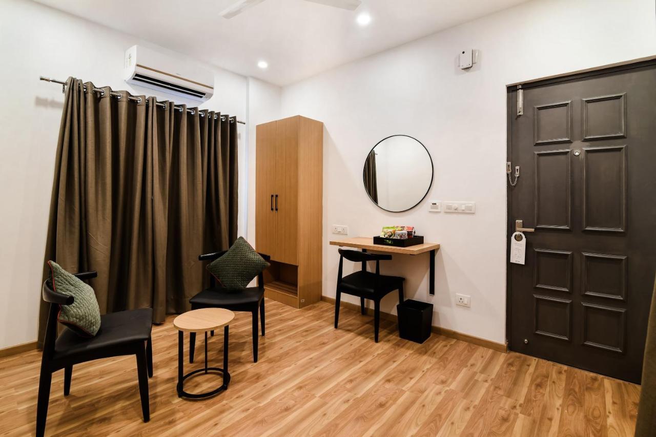 Oyo Townhouse 091 Nungambakkam Hotel Ченай Екстериор снимка